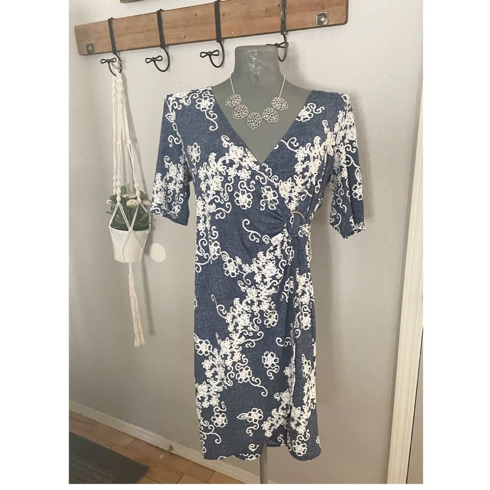 Super cute GLAMOUR dress